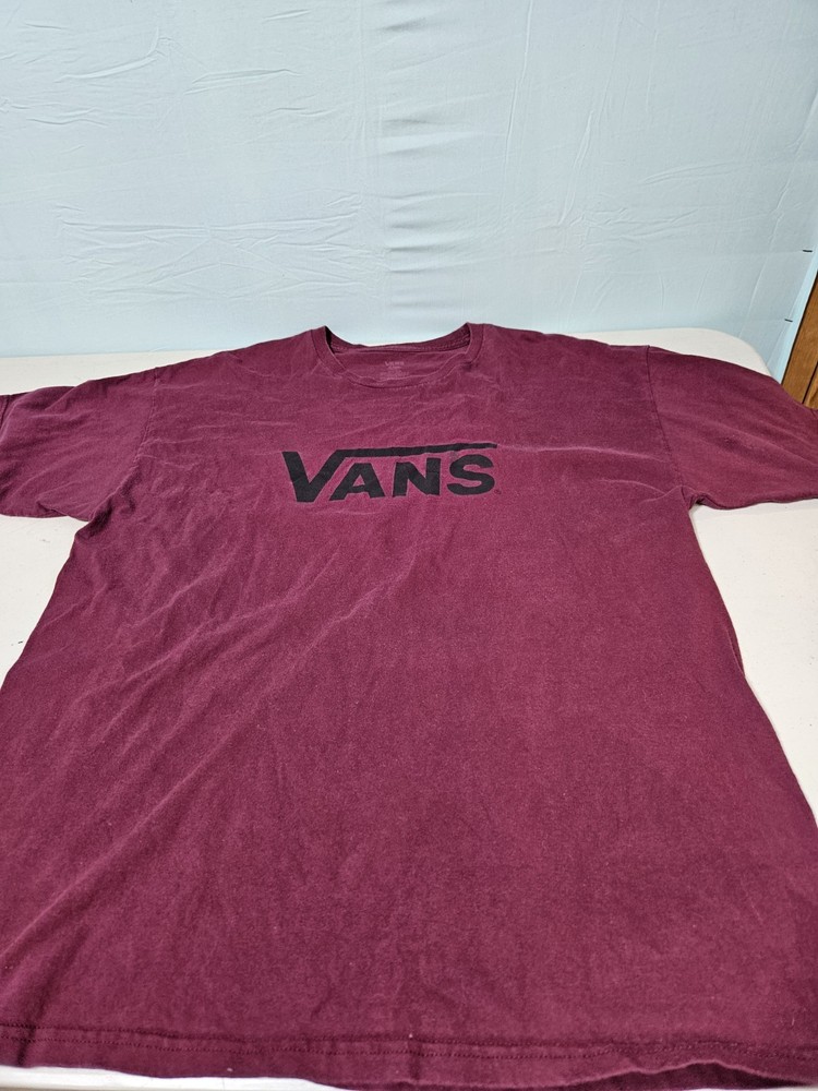 Vans T Shirt Thick Vintage Size XL Burgundy