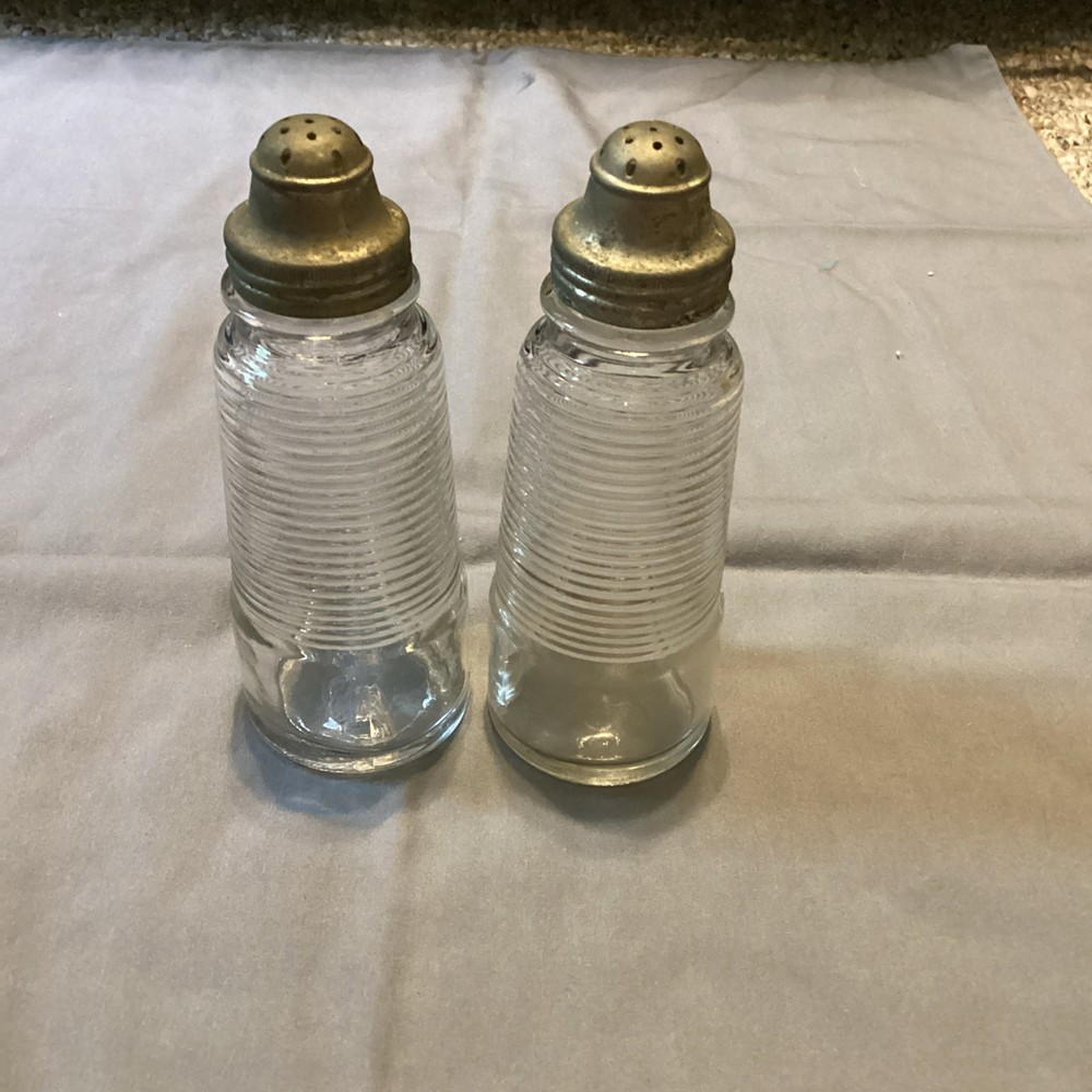 Vintage Owens Illinois Glass Ribbed Salt & Pepper Shakers
