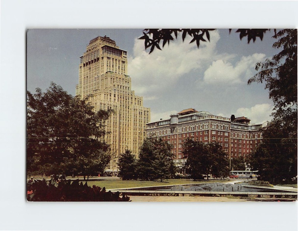 Postcard The Chase Park Plaza St. Louis Missouri USA