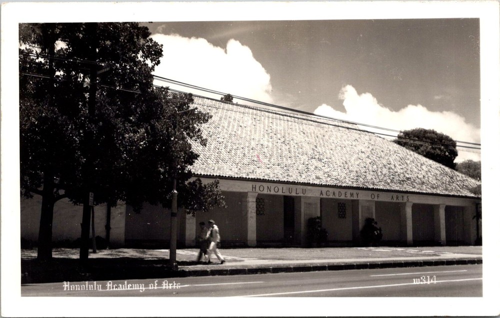RPPC Honolulu Academy of Arts, Honolulu HI Vintage Postcard W61-image