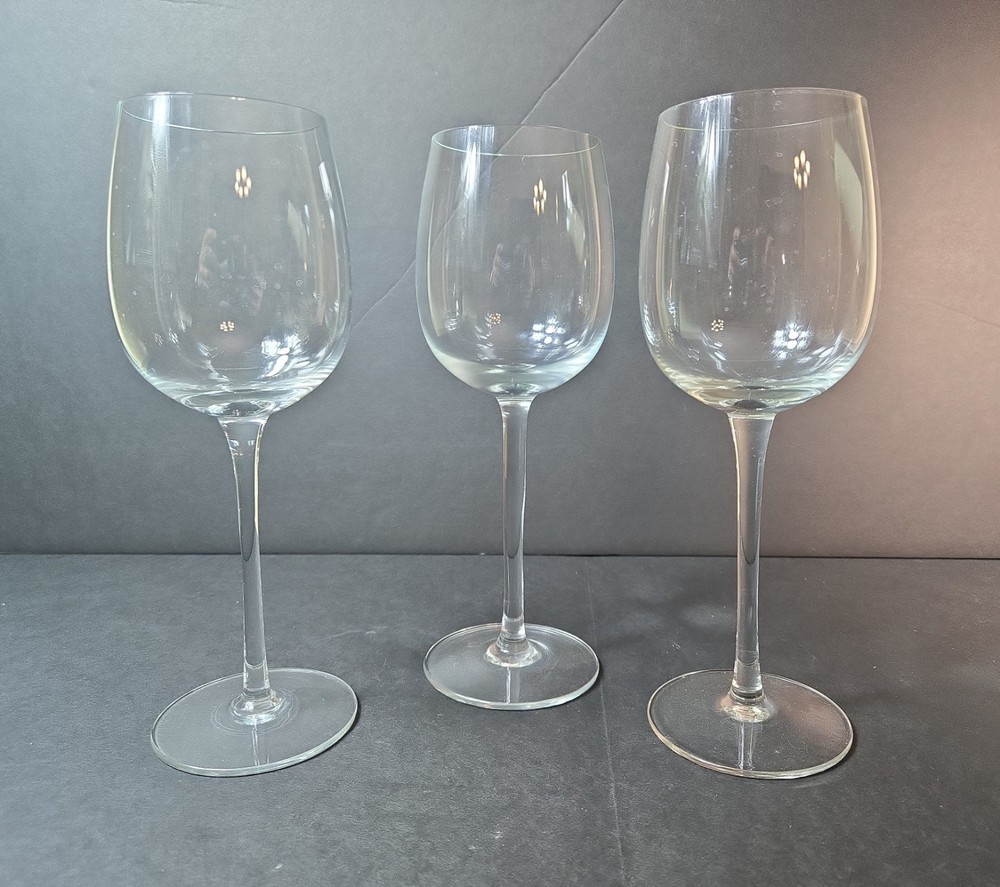 Set of 3 Clear Glass Wine Glasses Tall Stemware Elegant Drinkware