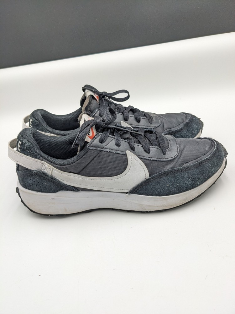 Nike Waffle Debut Mens Size 10 Black White Athletic Running Shoes Sneakers