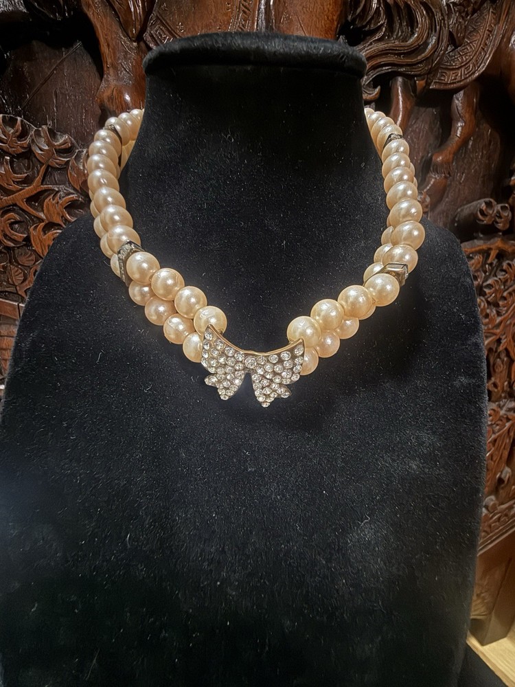 Vintage Dbl Strand Faux Pearl Rhinestone Bow Choker Necklace Stretch Retro Glam