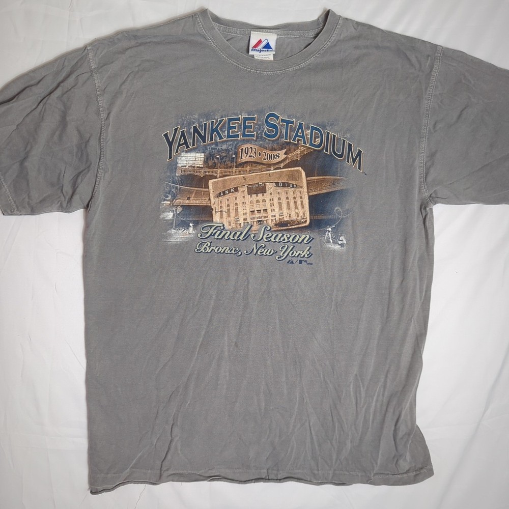 MAJESTIC Vtg 2008 NEW YORK YANKEES Old Yankee Stadium Gray Graphic T-SHIRT L