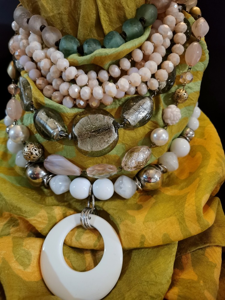 Lot Of 5 Vintage Bead Necklaces Glass Acrylic Faux Pearl - Chain & String