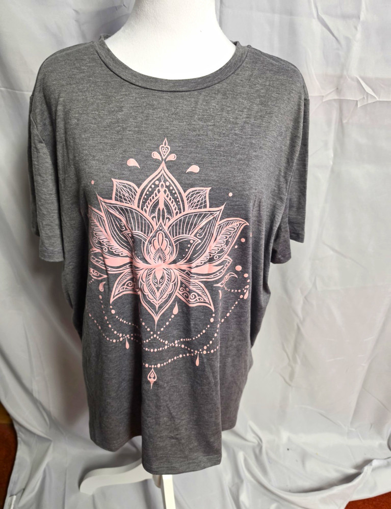 SHEIN 2XL Gray Pink Lotus Graphic Print Crew Neck Short Sleeve Knit T-Shirt