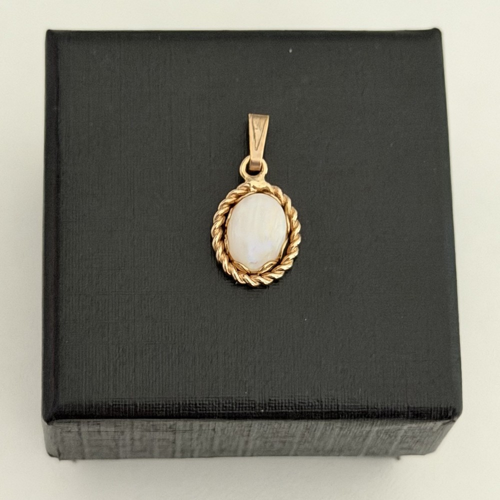 Vintage Yellow Gold Filled Fire Opal Stone Small Oval Charm Pendant