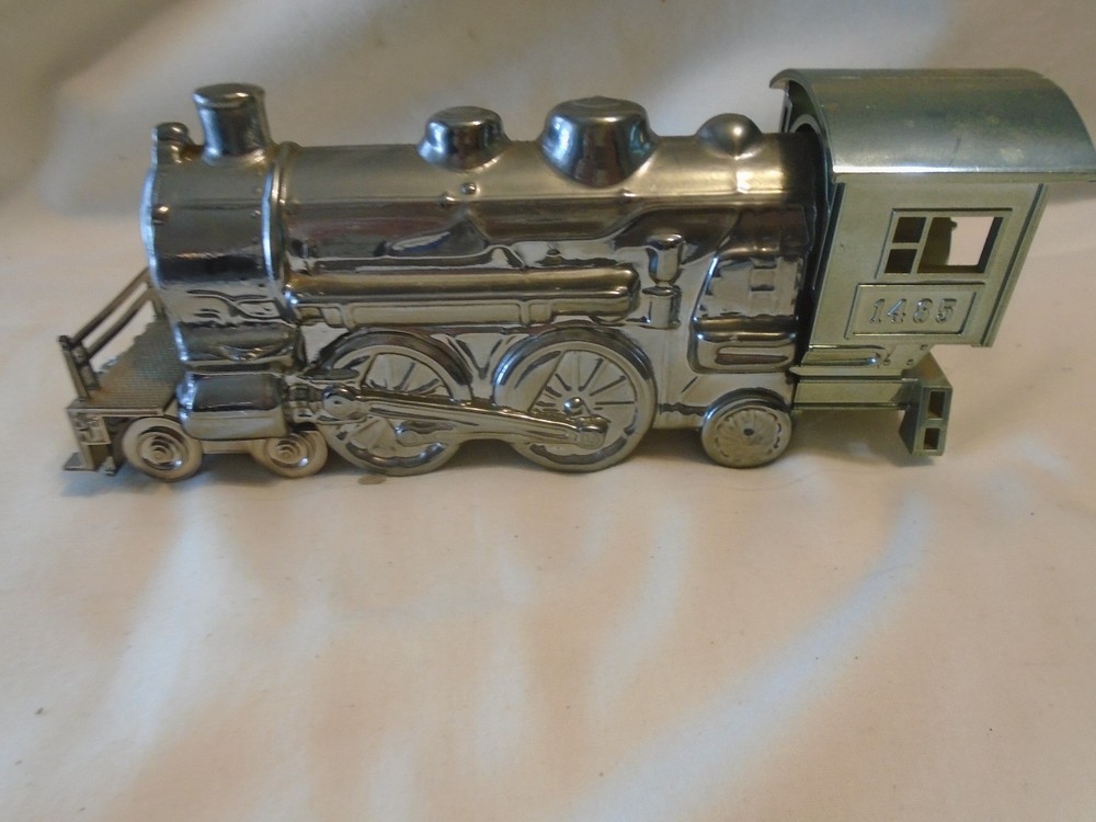 Vintage Avon 1485 Train Cologne Bottle w/5 FL Oz. of Avon Deep Woods After Shave