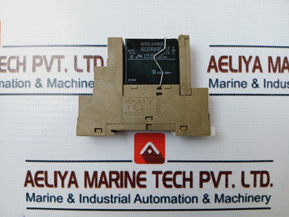 Kuhnke I07G2-24VDCE Relay w/ Z 317.02 Socket 24VDC