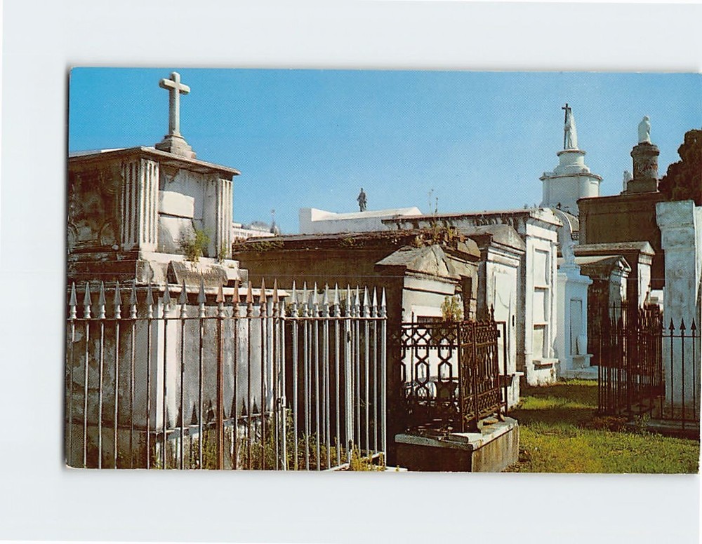 Postcard St. Louis Cemetery New Orleans Louisiana USA