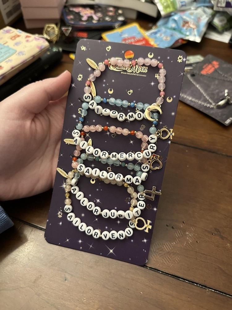 Collectibles: Sailor Moon Bracelet Set - New