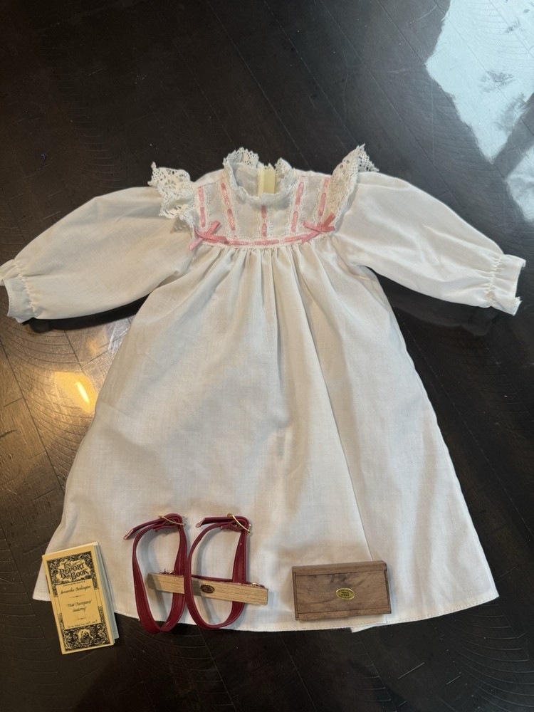 American Girl Samantha's Nightgown Retired 1989 And Accessories