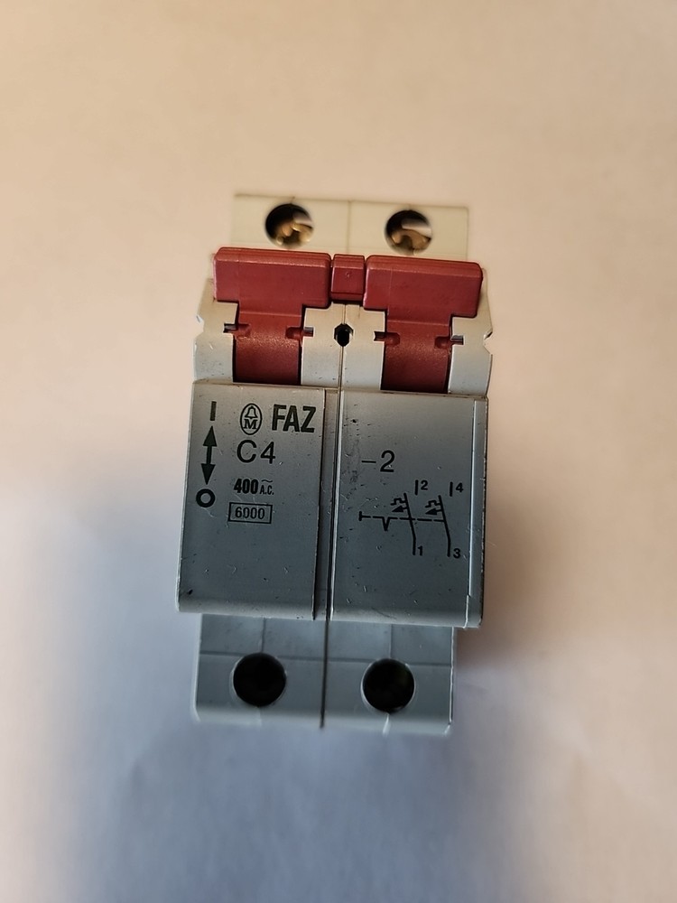 Klockner Moeller FAZ-C4-2 Circuit Breaker, 2P, 400VAC, 4A, USED, Warranty