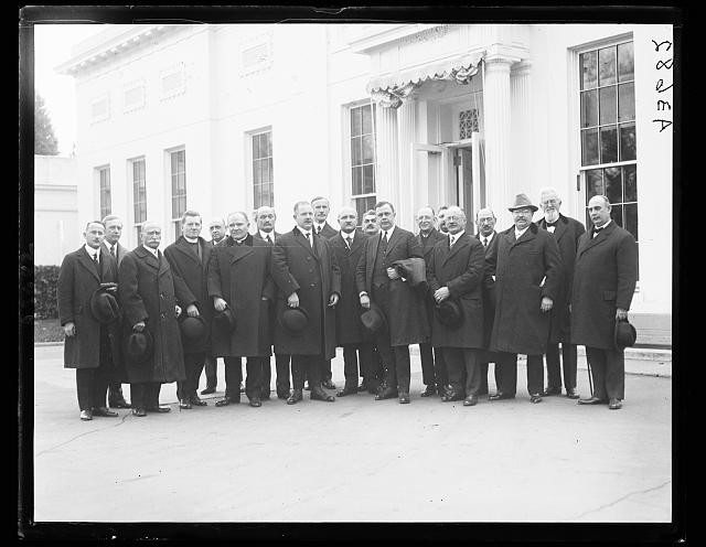 Photo:Washington DC White House Group Portrait Men 1900s