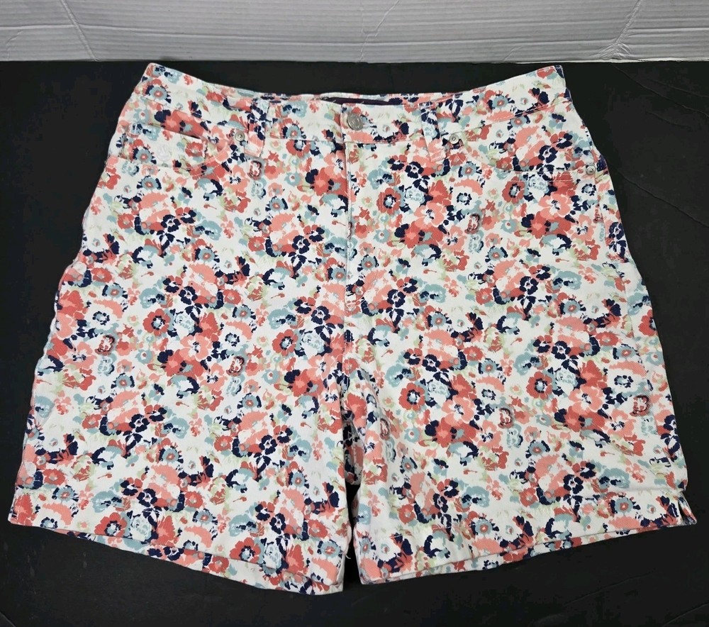 Gloria Vanderbilt Amanda Floral Shorts Women's Size 10 Flowers Pockets Summer