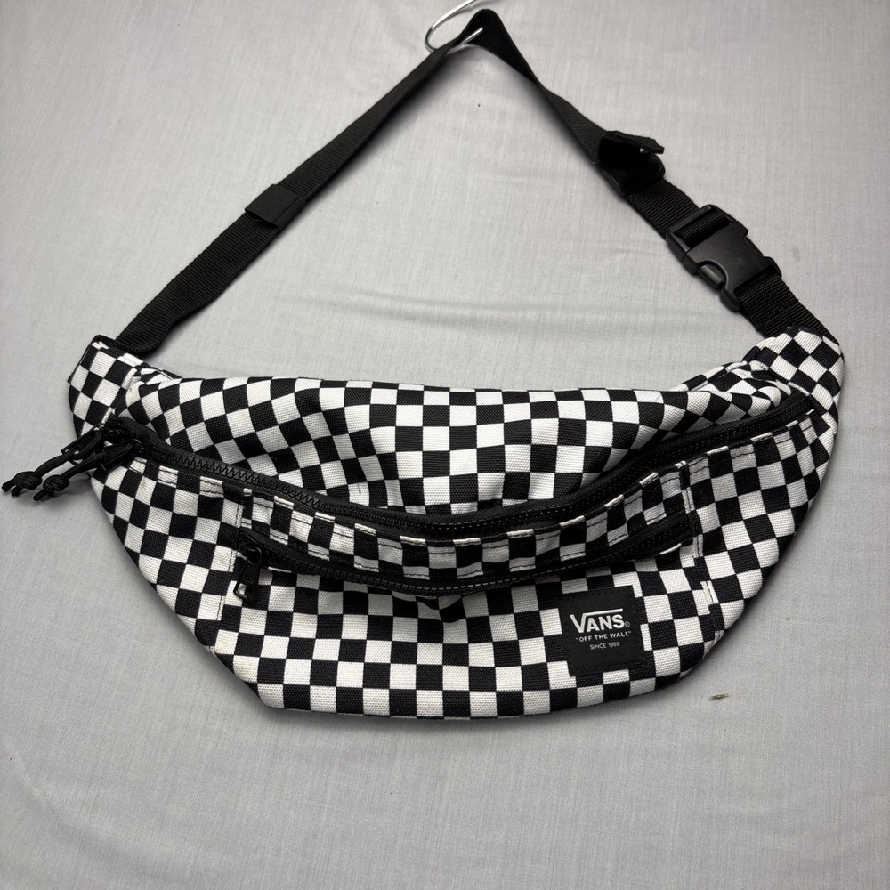 Vans Checkerboard X-Large Crossbody Fanny Pack Waist Bag Black White Logo
