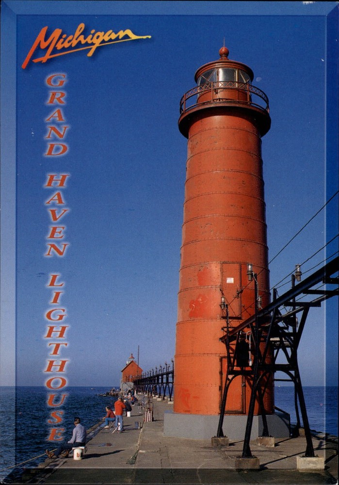 Michigan Grand Haven Light House pier ~ unused postcard sku937