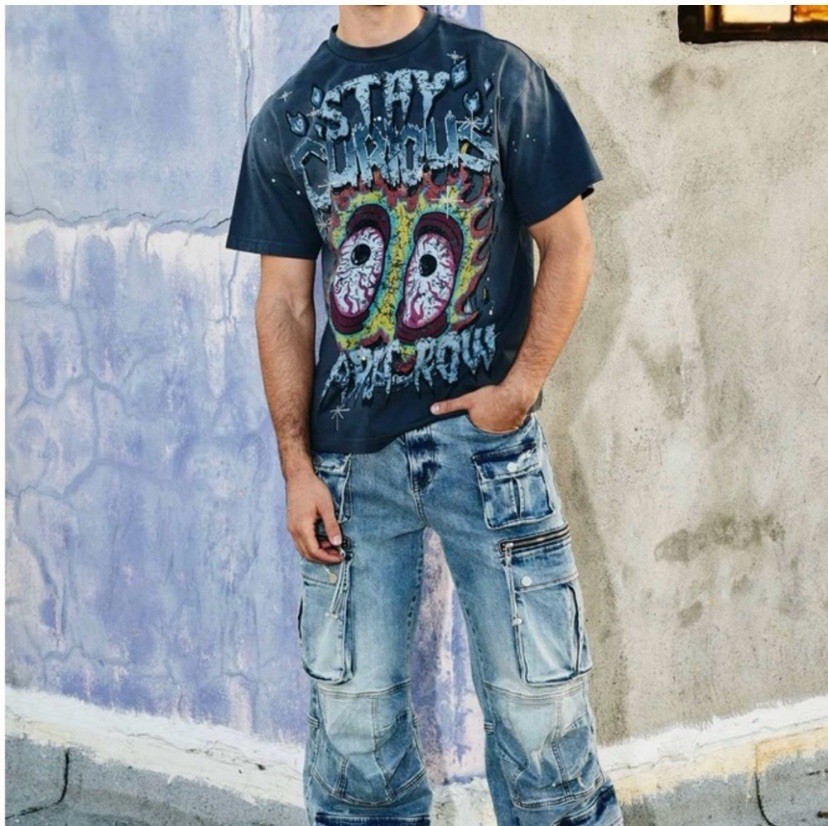 NWT First Row Tee Shirt Stay Curious Medium