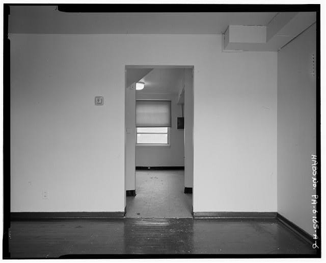 Photo:Abbottsford Homes Building Type 1 Henry Robert 1900s Interior Room