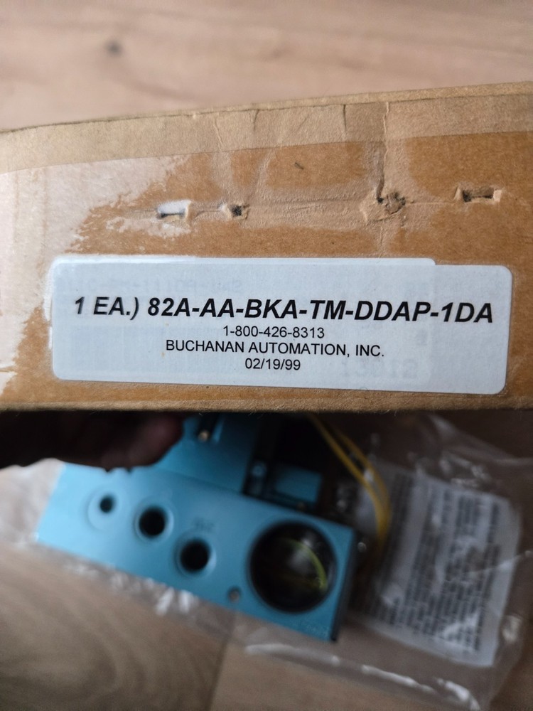 NOS MAC Solenoid Valve 82A-AA-BKA-TM-DDAP-1DA 24VDC 5.4W  82A-AA-000-TM-DDAP-1DA