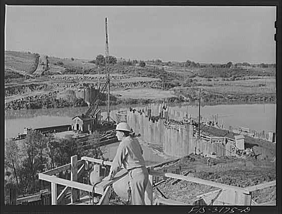 Photo:Fort Loudon Tennessee 1930s TVA Loudoun Dam Construction Worker