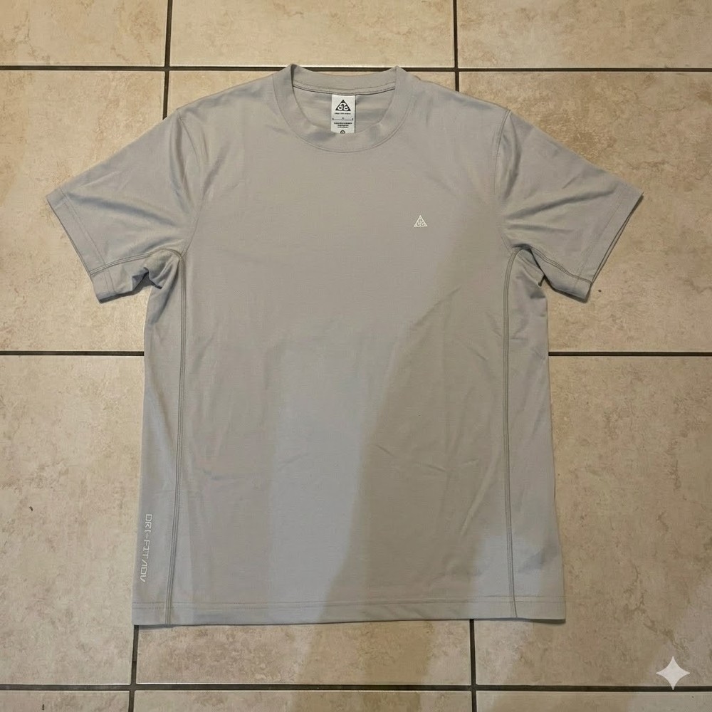 Nike ACG SS Short Sleeve Logo Premium Cotton T Shirt - Size M - Street Sport
