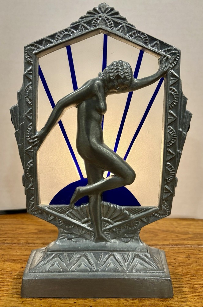 Vintage Art Deco Lamp with Nude Lady and Elegant Patina 9
