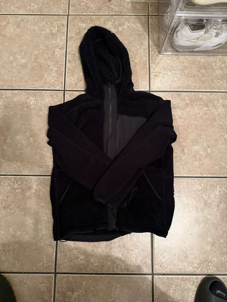 Uniqlo Sherpa Black Fleece Jacket Men's  size small