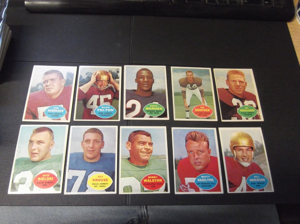 Lot Of (10) 1960 Topps Football Cards Great For Setbulders Ex To Exmt+