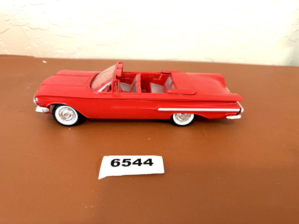 1960 Chevy Impala Convertible Dealer Promo Model Car / CLEAN 6544