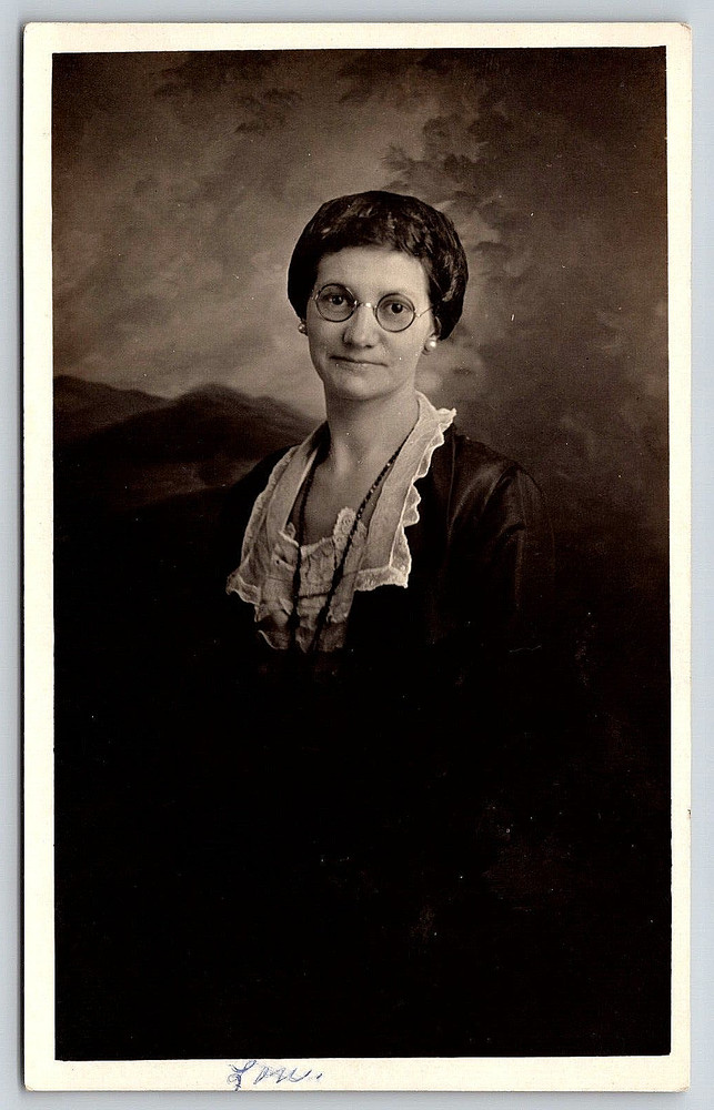 RPPC Vintage Real Photo Postcard Picture Beautiful Woman Pretty Lady Dress Hair
