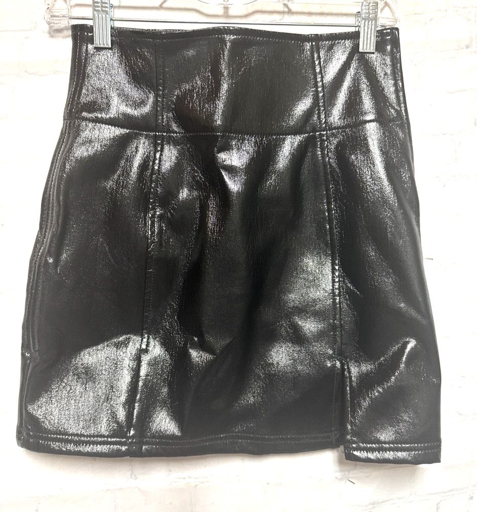 Free People Skirt Womens 2 Black Faux Leather Mini Zip Front Lined Edgy Style