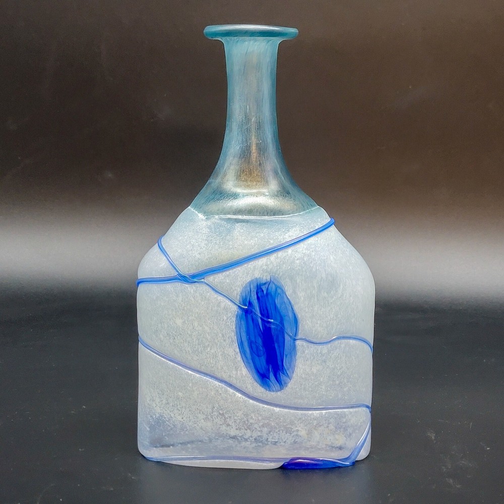 Kosta Boda Bertil Vallien Blue Galaxy #48014 Art Glass Vase 8.75