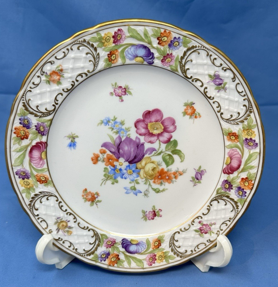 Schumann Bavaria EMPRESS DRESDEN FLOWERS Salad Plate 7 3/4
