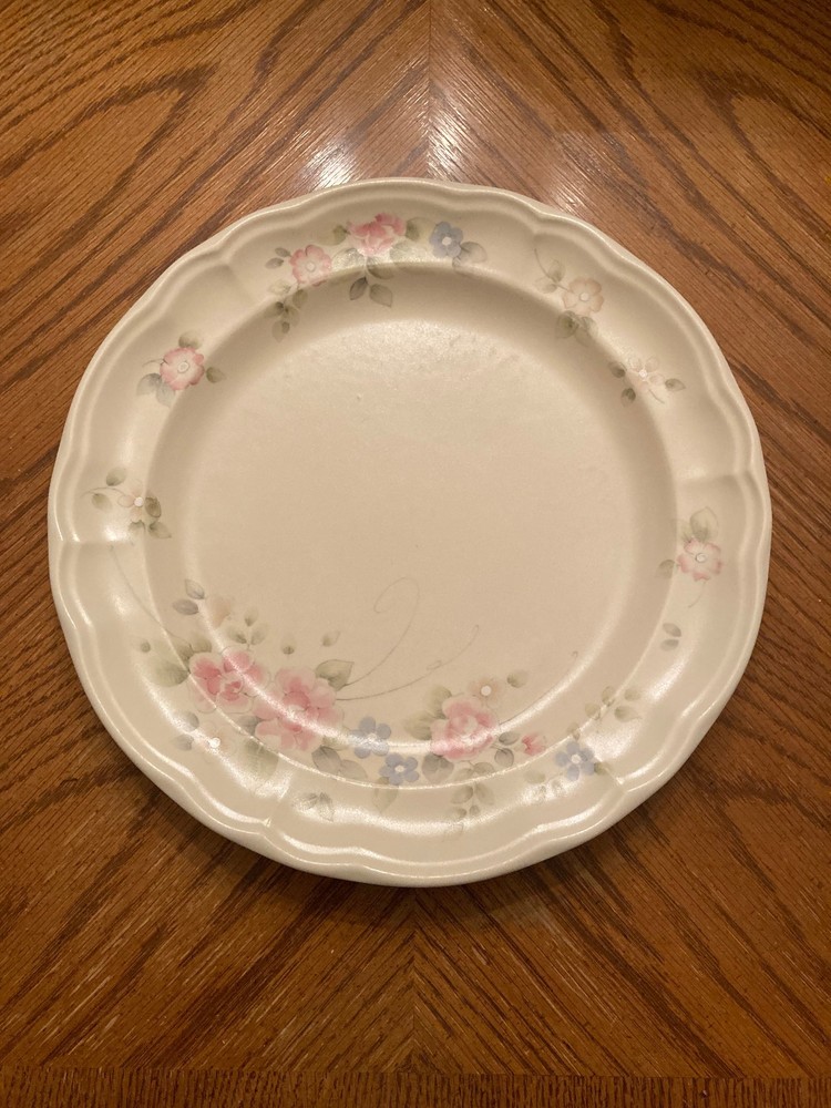 Pfaltzgraff Tea Rose Dinner Plate `10.42