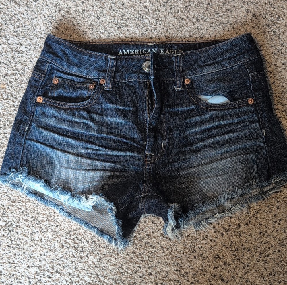 American Eagle Outfitters Women's Denim Cut Off Shorts 4 Dark Blue Frayed Hem