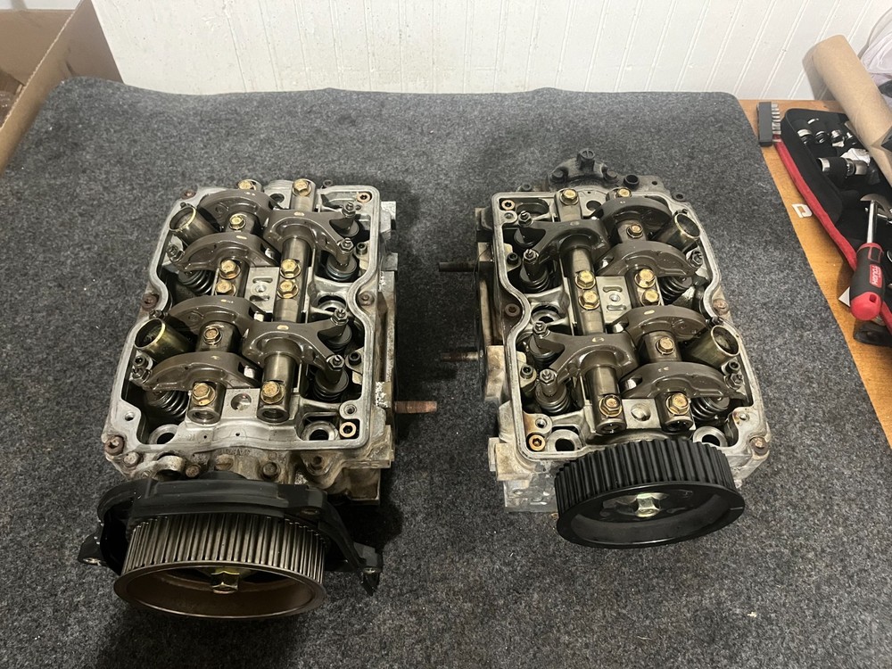2005 Subaru Impreza Forester Outback 2.5L Cylinder Head Cast Left and Right side