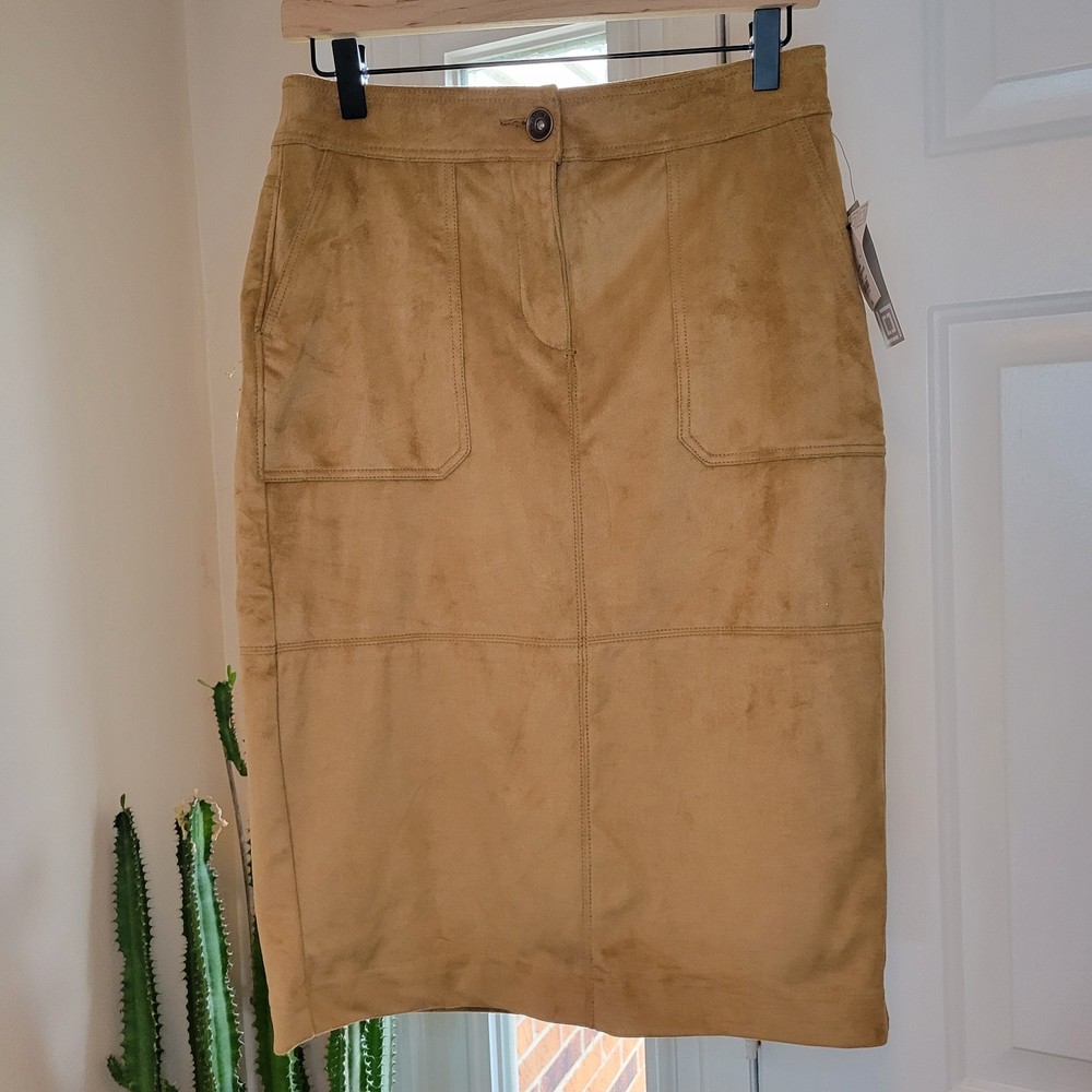 NWT Liz Claiborne Faux Leather Suede Knee-Length Business Casual Skirt Size 4