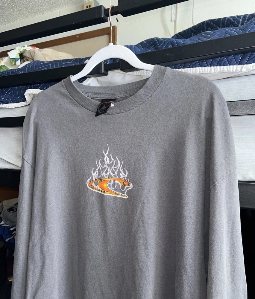 Vintage Y2K O’Neill Center logo reflective flames surfer wear XL long sleeve Men