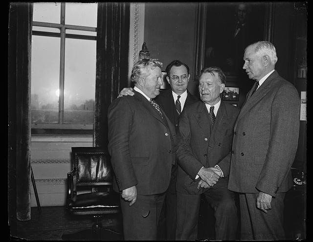 Photo:William Borah 1935 Men in Suit Office Portrait