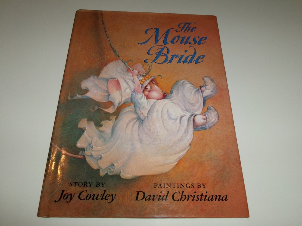 HCDJ The Mouse Bride by Joy Cowley    (Hardcover;ExcCond) )