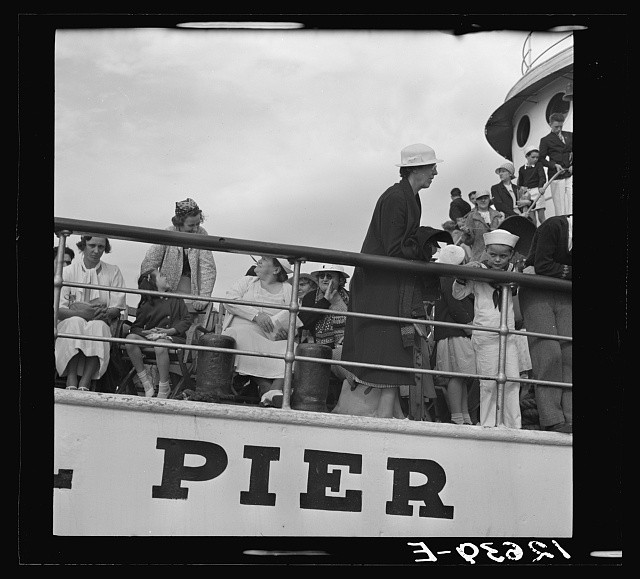 Provincetown Massachusetts 1937 Tourists Boarding Steel Pier Boat Boston