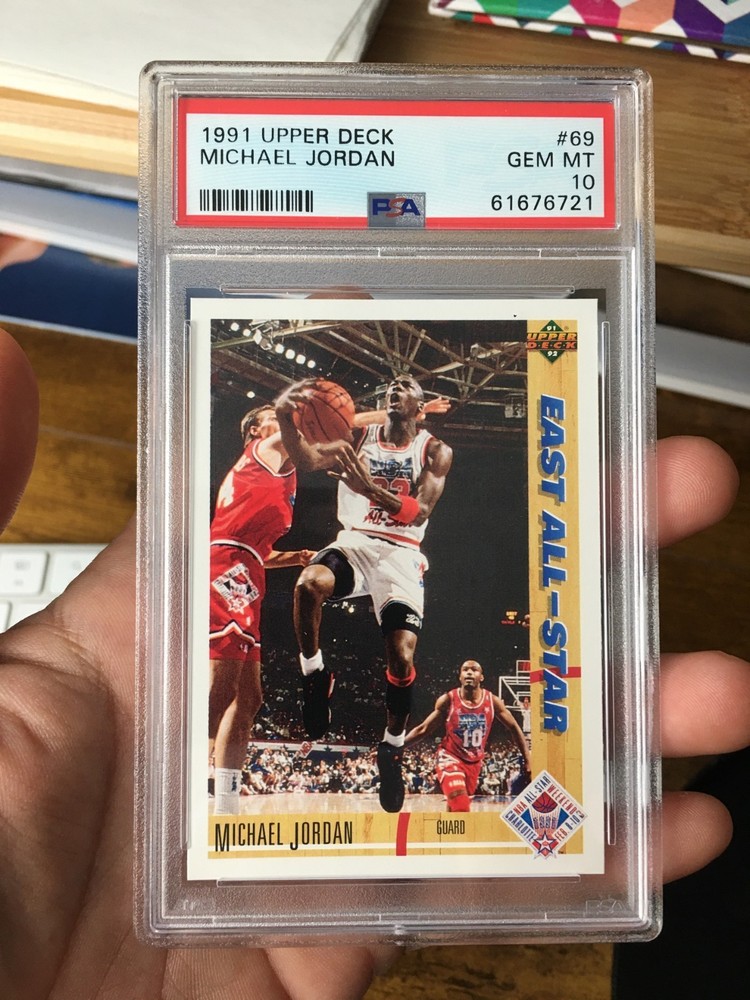 1991 UPPER DECK #69 MICHAEL JORDAN BULLS HOF PSA 10