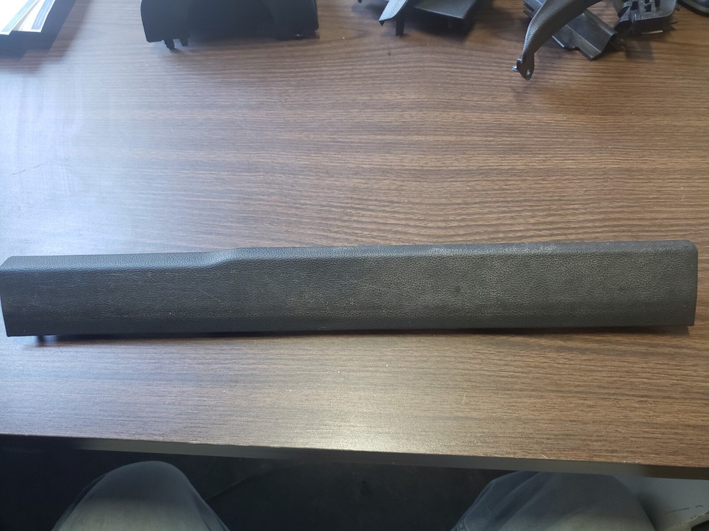 2013-2018 FORD ESCAPE FRONT Right Passenger SIDE SILL SCUFF TRIM COVER PANEL OEM