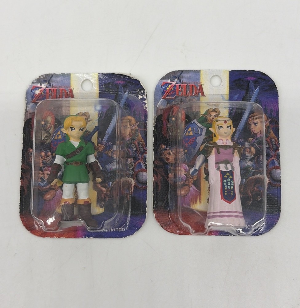 1998 RARE Tomy Zelda Miniature Link and ZELDA Legend of Zelda - Japan
