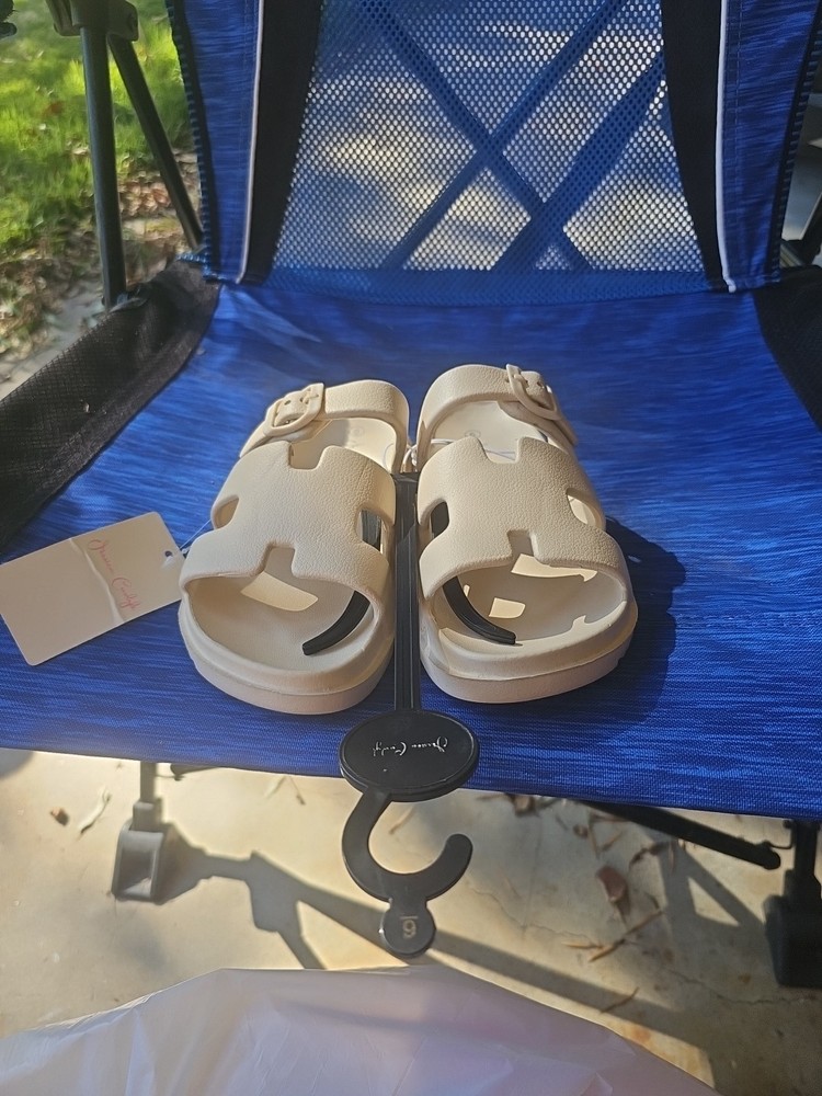 Women's Slide Shoes Jessica  Carlyle Cream Color Size 6