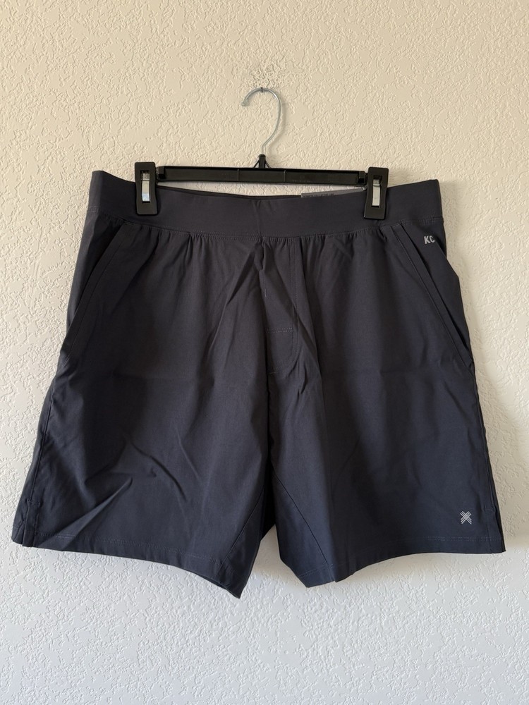 Kenneth Cole Active Tech Jogger Shorts Mens Large Charcoal 4-Way Stretch NEW