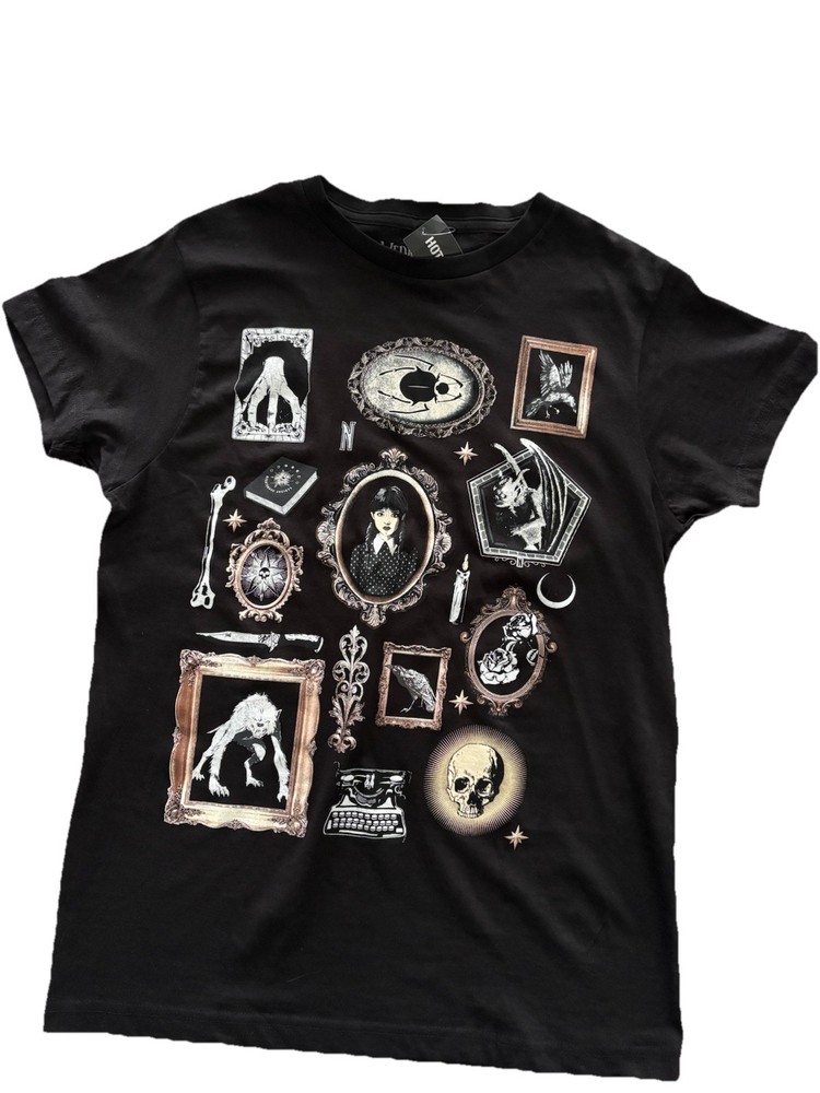 Hot Topic/ Wednesday Graphic T-Shirt Woman Size S