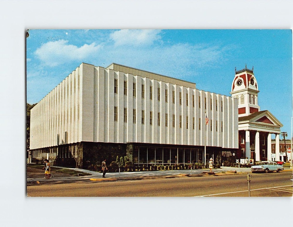 Postcard The Federal Building Montpelier Vermont USA