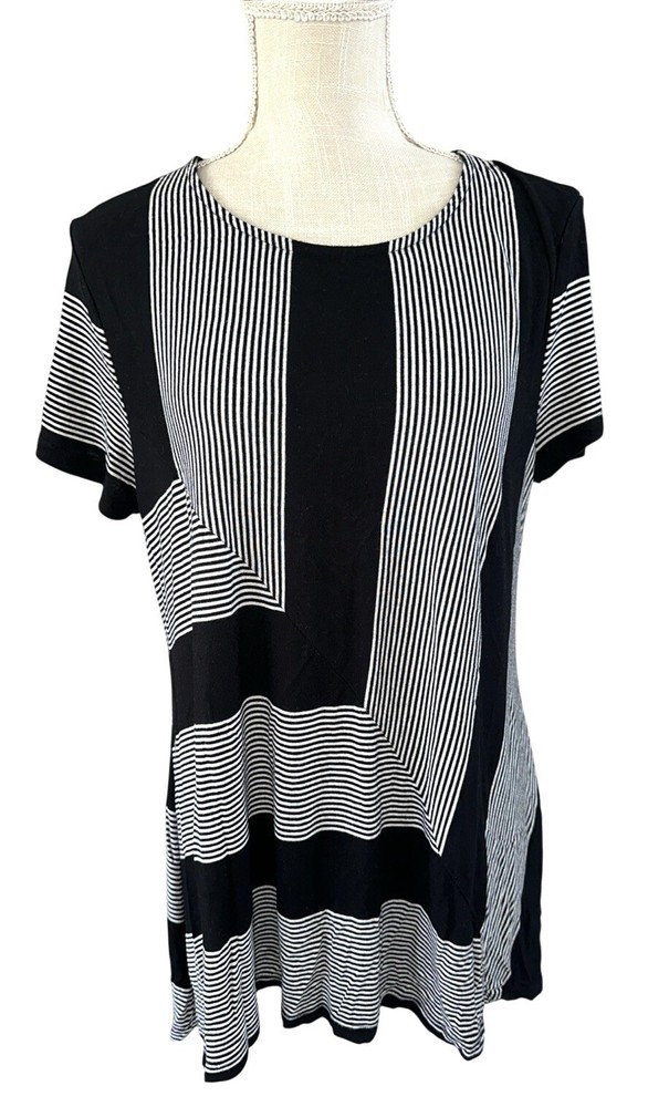 Cable & Gauge XL Black & White Striped Short Sleeve Top Made In China